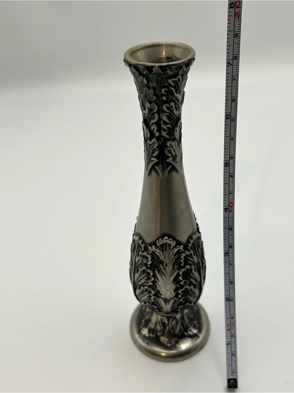 Vintage Art Nouveau Silver Plate Bud Vase w/ Classic Acanthus Leaf Design 7.5